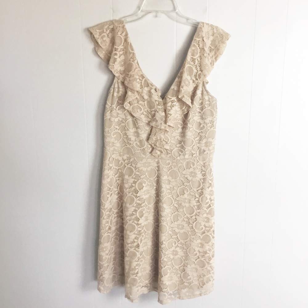 FOREVER 21 Lace Plus Size 0X Dress Midi Ruffle Front